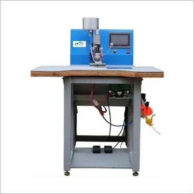 Pearl setting machine