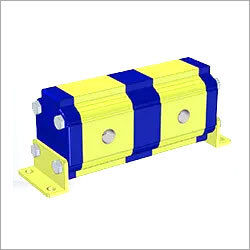 Blue And Yellow Flow Divider Without Valves - Group 2