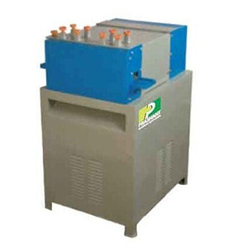 Bamboo Slicer Four Stroke Machine Capacity: 200 Kg. In 8 Hours Kg/Hr