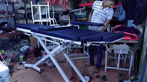 Osteopathy treatment table