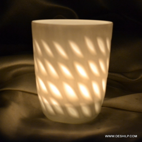 Radiancedrop Floral Design Candle Holder - Material: Glass