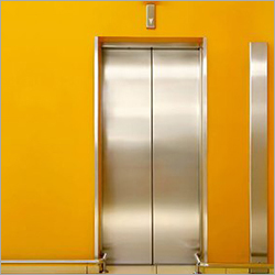 Auto Door Elevator