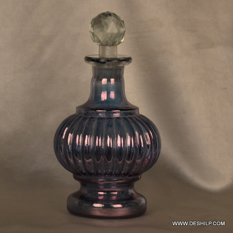 Antique-Style Perfume Bottle with Stopper