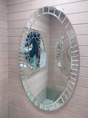 DECORATIVE MIRROR