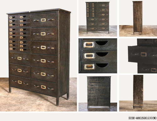 18 DRAWER CHEST WITH DIFFERENT SIZE