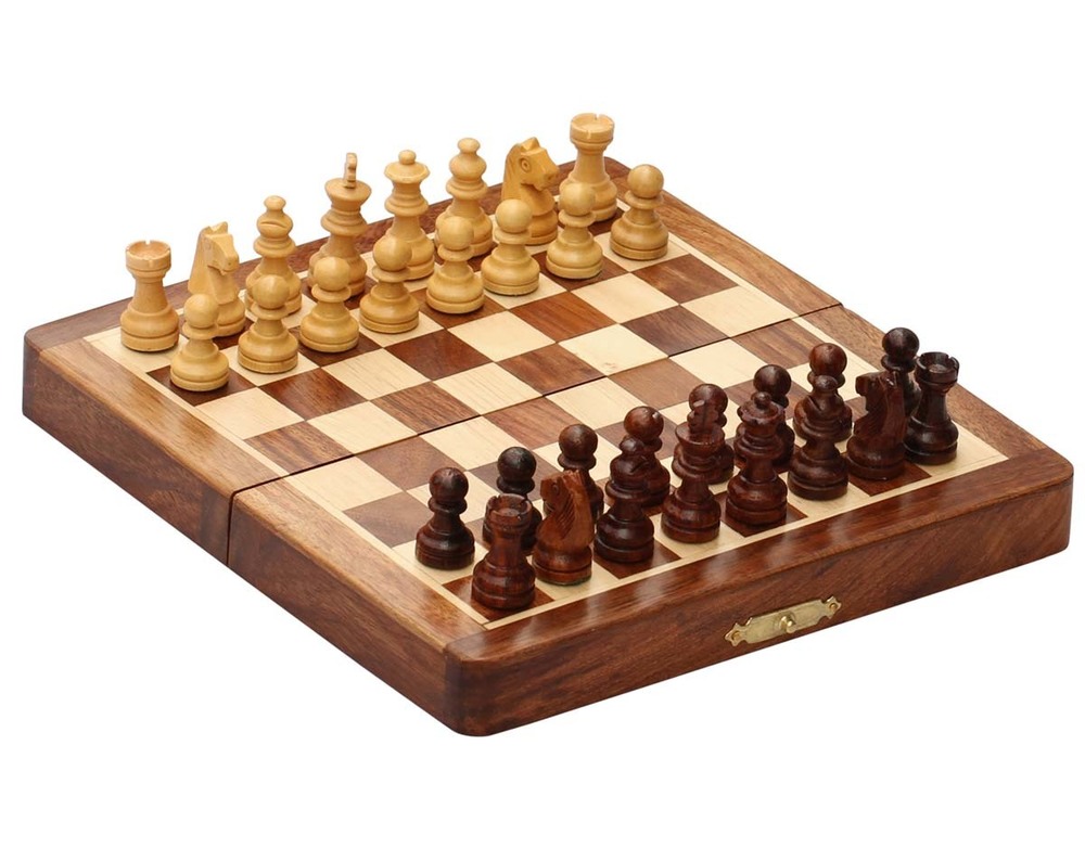 Handmade Wooden Magnetic Chess Set - Solid Wood Design Brown Color | Portable Beautiful Display Classical & Modern Style Indoor/Outdoor Use