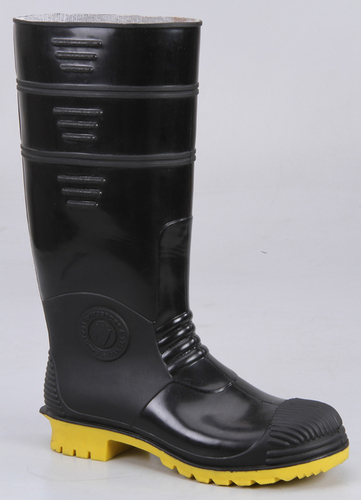 Dynamic Black Upper and Yellow Sole