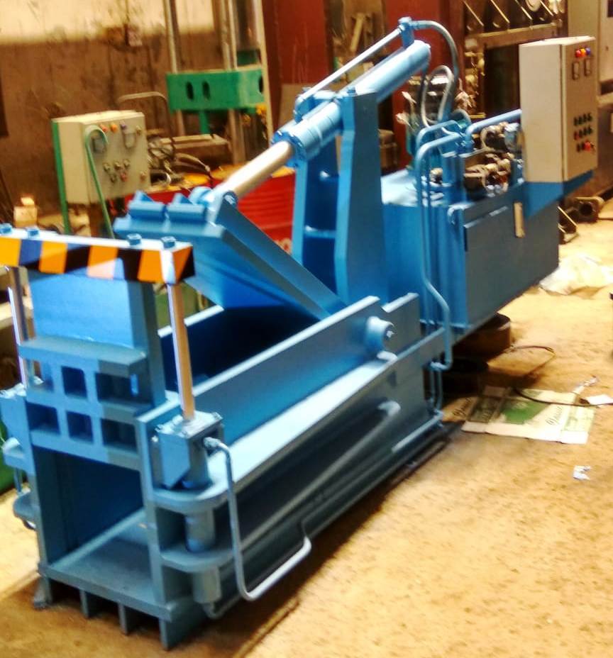 Triple Action Hydraulic Scrap Baling Press