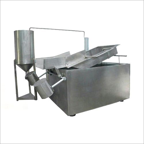 Batch Fryer - Stainless Steel, Silver | High Efficiency, Low Energy Consumption, PLC Control, Automatic Tilting System
