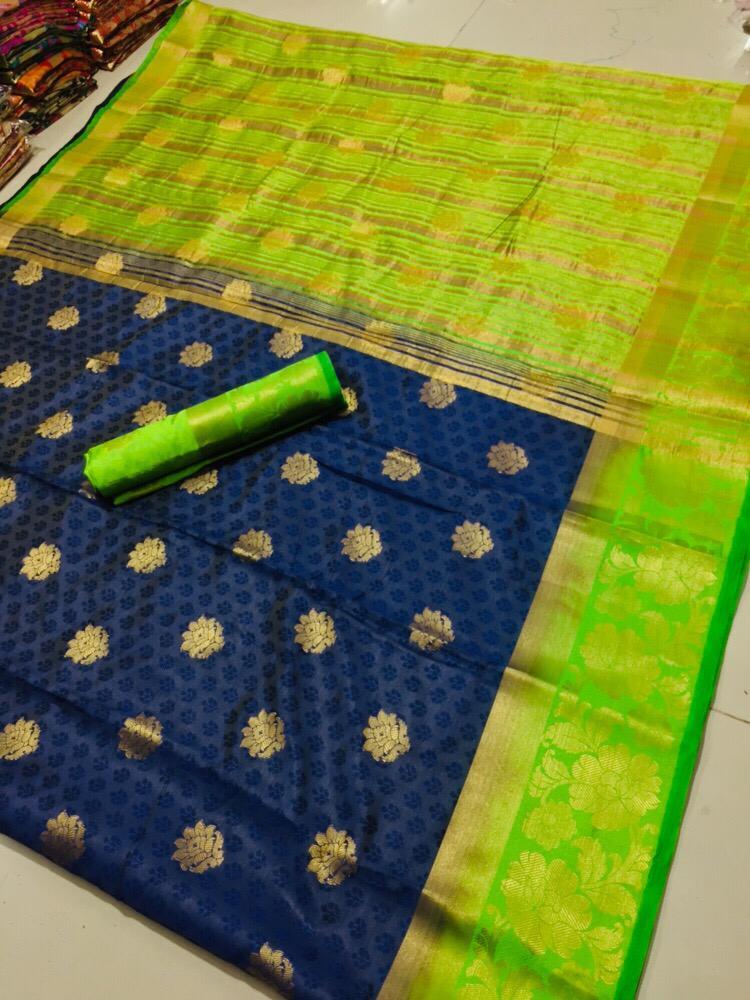 Flower Butta Kanjivaram Saree With Jacquard Work