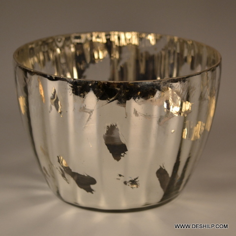 Bowl shaped T Light Candle Holder With Silver Finish