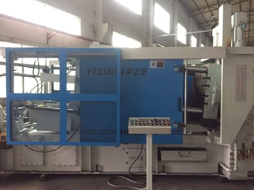 Used Yizumi 200t Hot Chamber Die Casting Machine