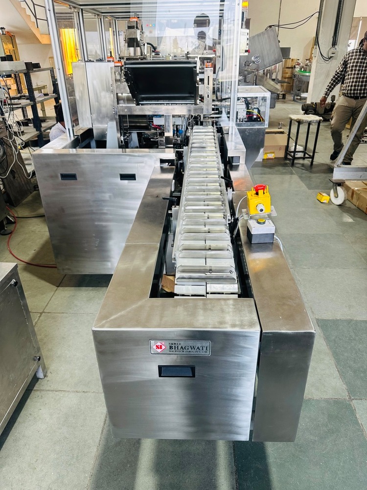 Bottle Cartoning Machine - Automatic Grade: Automatic