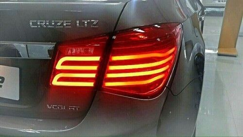 Glossy Car Cruze Tail Light