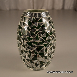 Glass Mosaic Vase Bottom Diameter: 2-3 Inch (In)