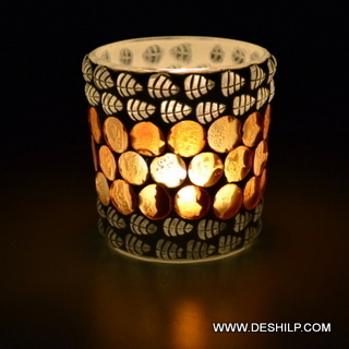 Small T Light Candle Holder For Special Occasion - Material: Glass