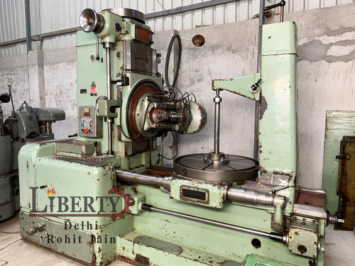 TOS FO10 Gear Hobbing Machine