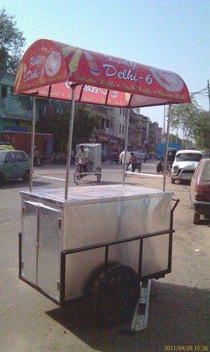 Food Cart Length: 5 Ft X2.5x3 Ft Foot (Ft)