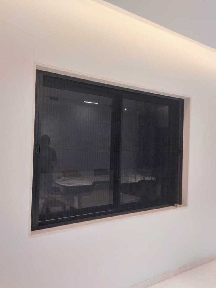 Sliding Window Mesh
