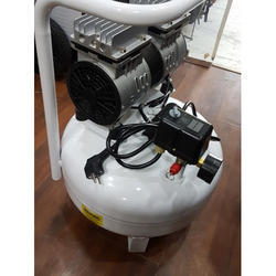 Dental Air Compressor - 50 Voltage 20 kg Approx Weight | Membrane Type 1 ft Lifting Height 5.5 mm Width