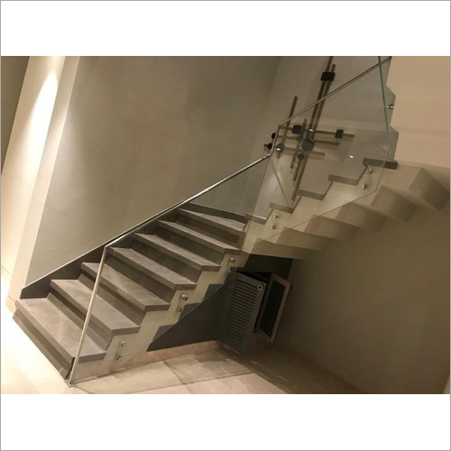 Ss Staircases Railings Height: 3-5 Foot (Ft)