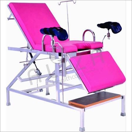 Gynae Examination Table Delux SS