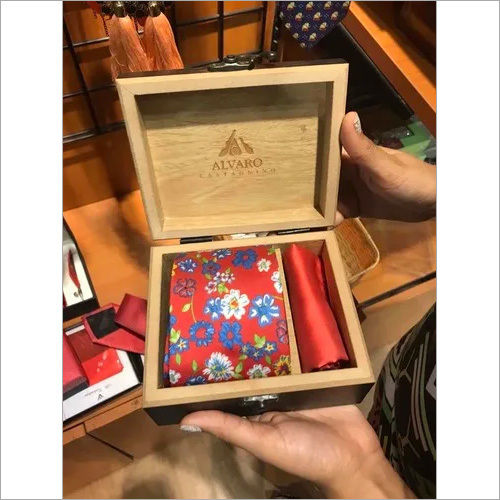 Tie Box