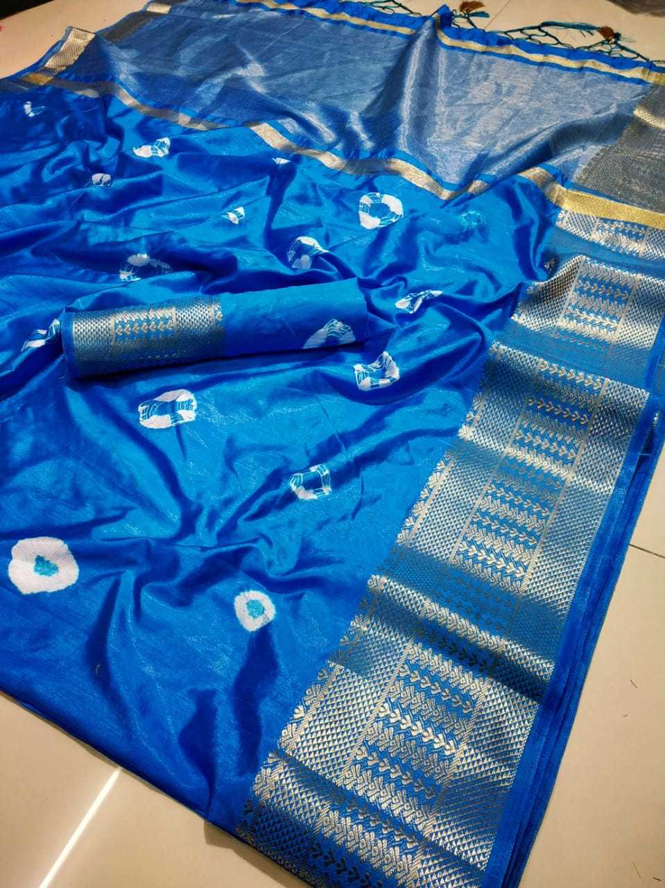 Navaratri Spacial Bandhani Hand Printed Saree with jacquard borde