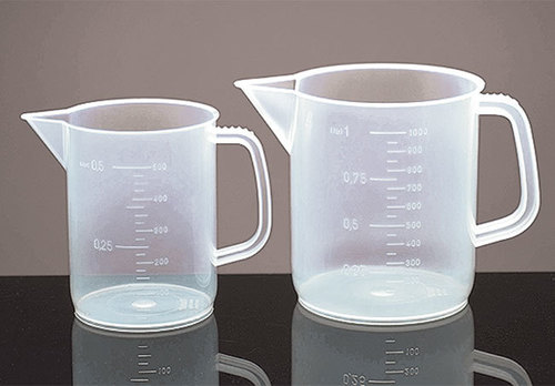 Beakers Low Form With Spout & Plastic Handle