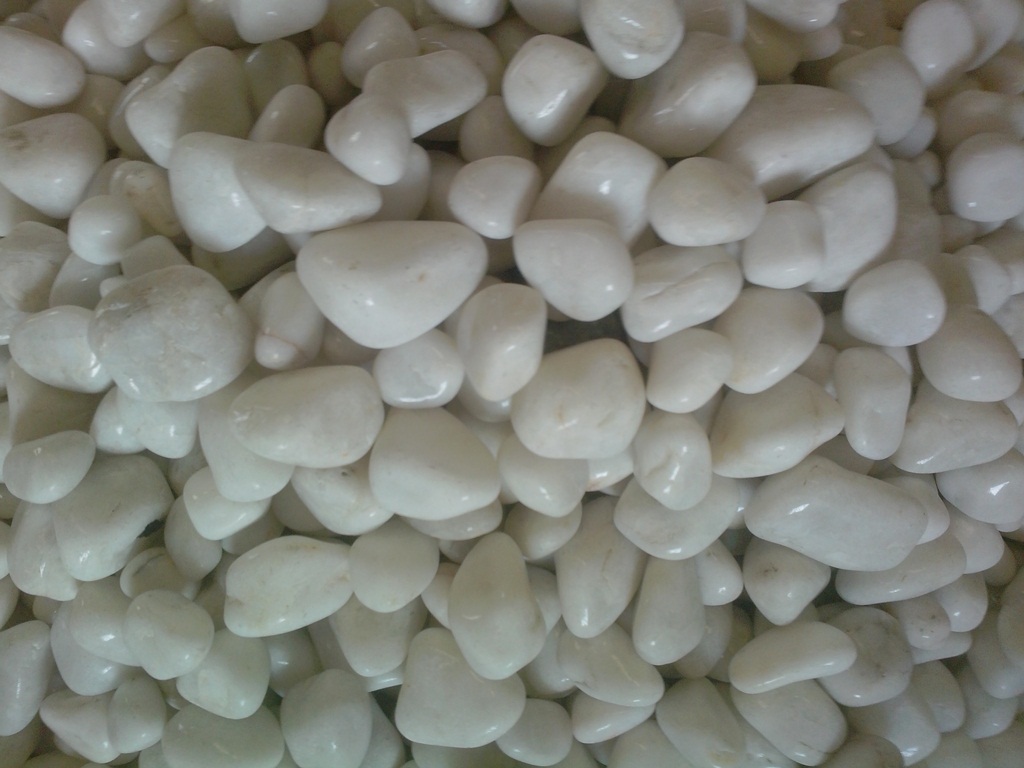 Big Size Milky White Tumbled Pebbles and Marble Round Cobbles Stone