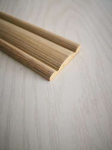 Picture Rail Molding, Pine Moulding Core Material: Solid Wood