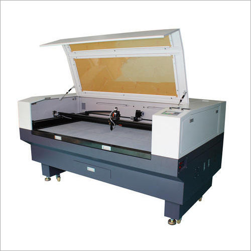 CO2 Laser Cutting And Engraving Machine