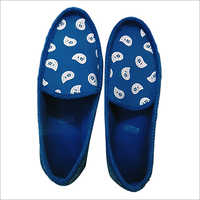 Available In Different Color Ladies Canvas Casual Shoes