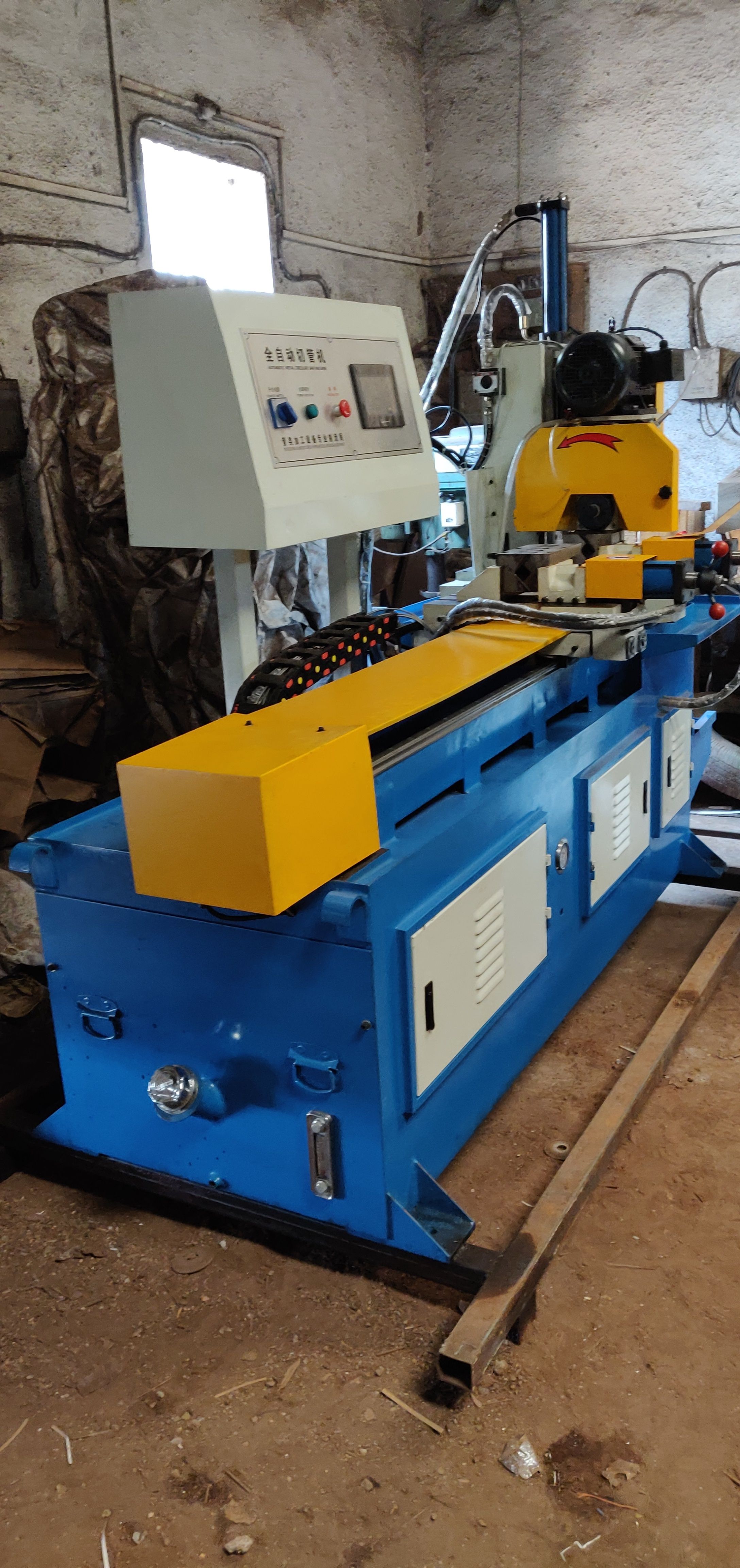 Automatic Pipe Cutting Machine