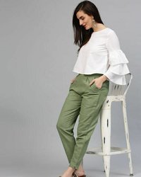 Women Solid Pencil Pants