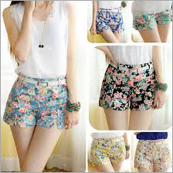 Available In Multicolor Ladies Printed Hot Pants