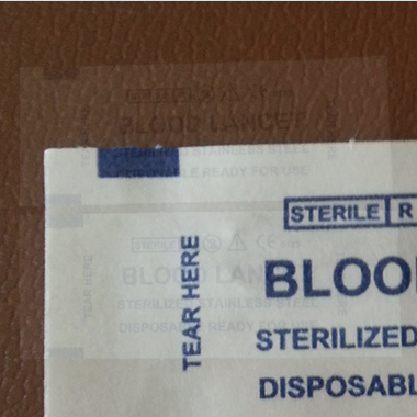 Blood Lancet - Plastic/Metal, 15mm, 25G | Sterile, Disposable, Easy Use, Precise, Convenient
