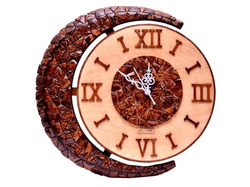 Wooden Wall Clock Size: 17 Inch X 1.5 Inch X 17 Inch