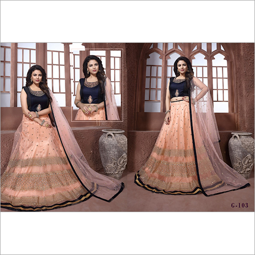 Available In Diferent Color Ladies Wedding Wear Lehenga