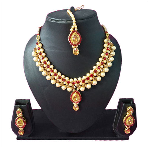 Modern Necklace Set