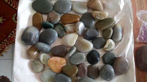 Polished Natural Pebbles Stone Solid Surface