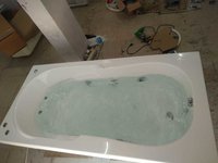 Acrylic bath tub