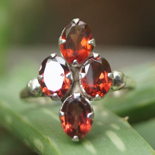 Gemstone Ring - 92.5% Sterling Silver & Red Garnet, 7.0x5.0 mm Stone | Ideal for Women & Children on Weddings, Parties, Engagements, Anniversaries