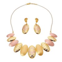 Necklace Set With Hatching