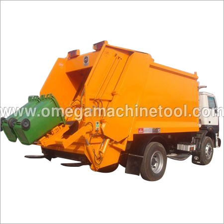 Rear End Loading Garbage Compactor
