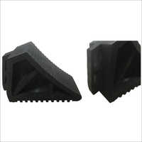 Safety Wheel Chock - Rubber, 290mm X 180mm X 130mm , Black+yellow, Standard Size, No Power Needed, Road Safety Solution