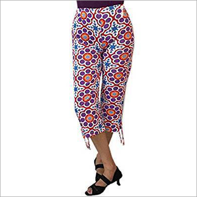 Purple And White Ladies Cotton Capri