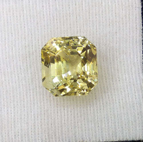 Yellow Sapphire Grade: Available In All Grades