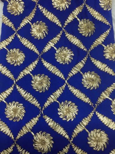 एम्ब्रॉयडरी फ़ैब्रिक