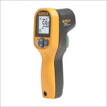 Infrared Thermometer - Plastic, 175x100x49 mm | Black & Yellow, -50 ~ 900 C Range, 1.5% Accuracy, 12:1 Spot Ratio, 0.1-1.00 Emissivity